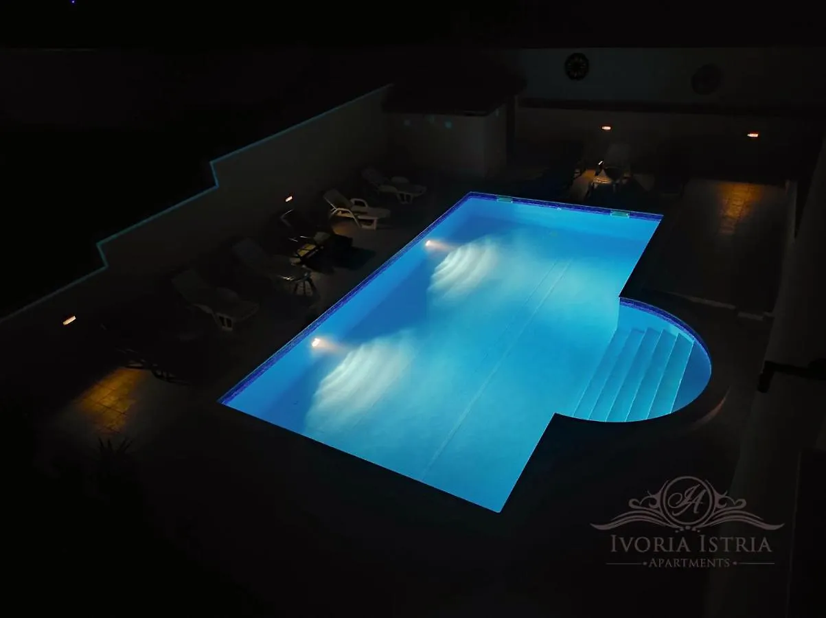 Ivoria - Apartments With A Swimming Pool  Banjole