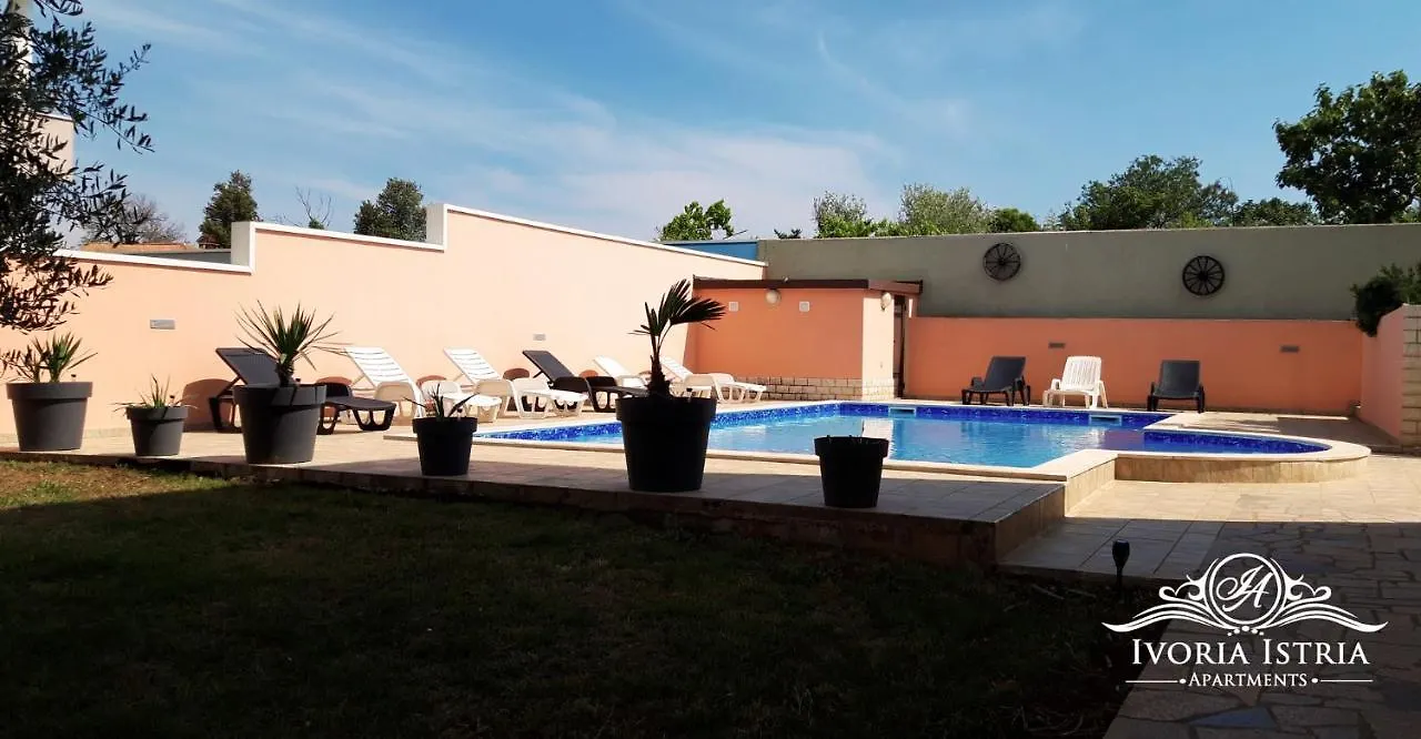 Ivoria - Apartments With A Swimming Pool Croatia