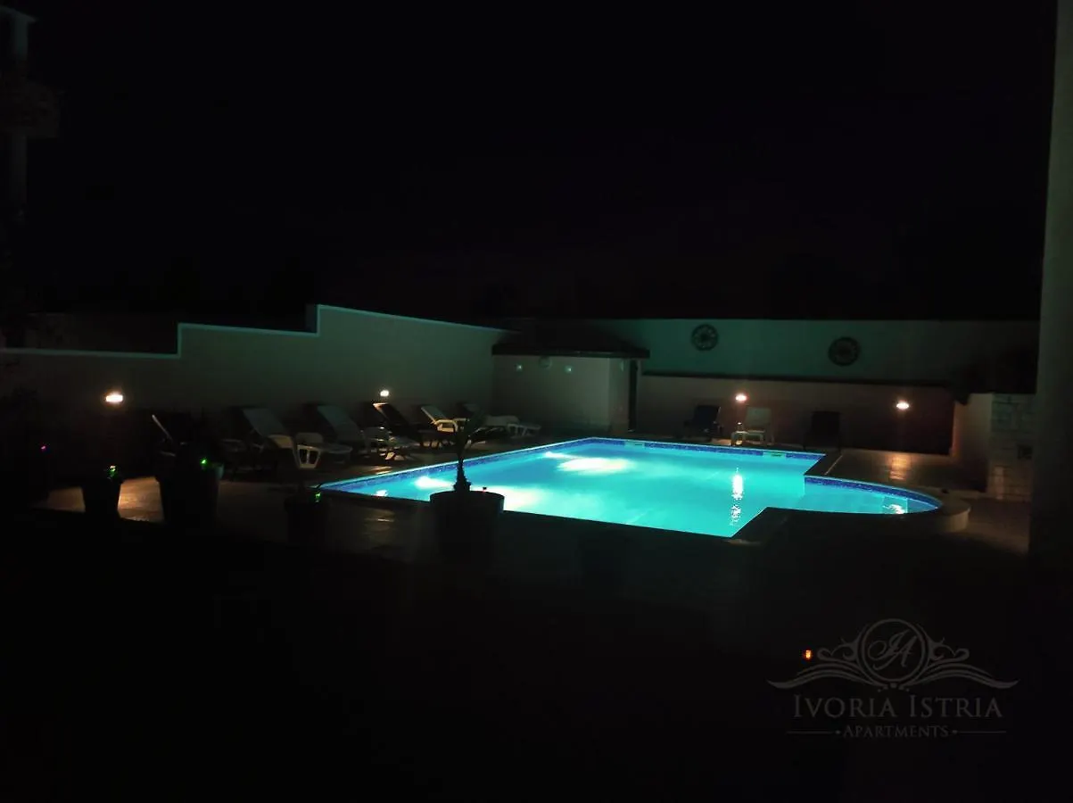 Ivoria - Apartments With A Swimming Pool 0*, Banjole Croatia
