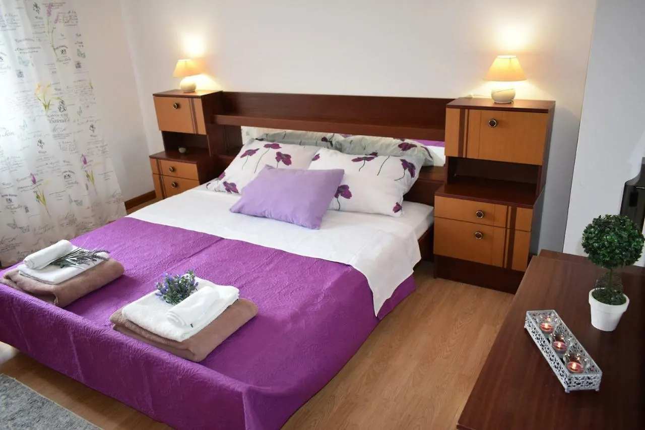 Ivoria - Apartments With A Swimming Pool 0*, Banjole Croatia
