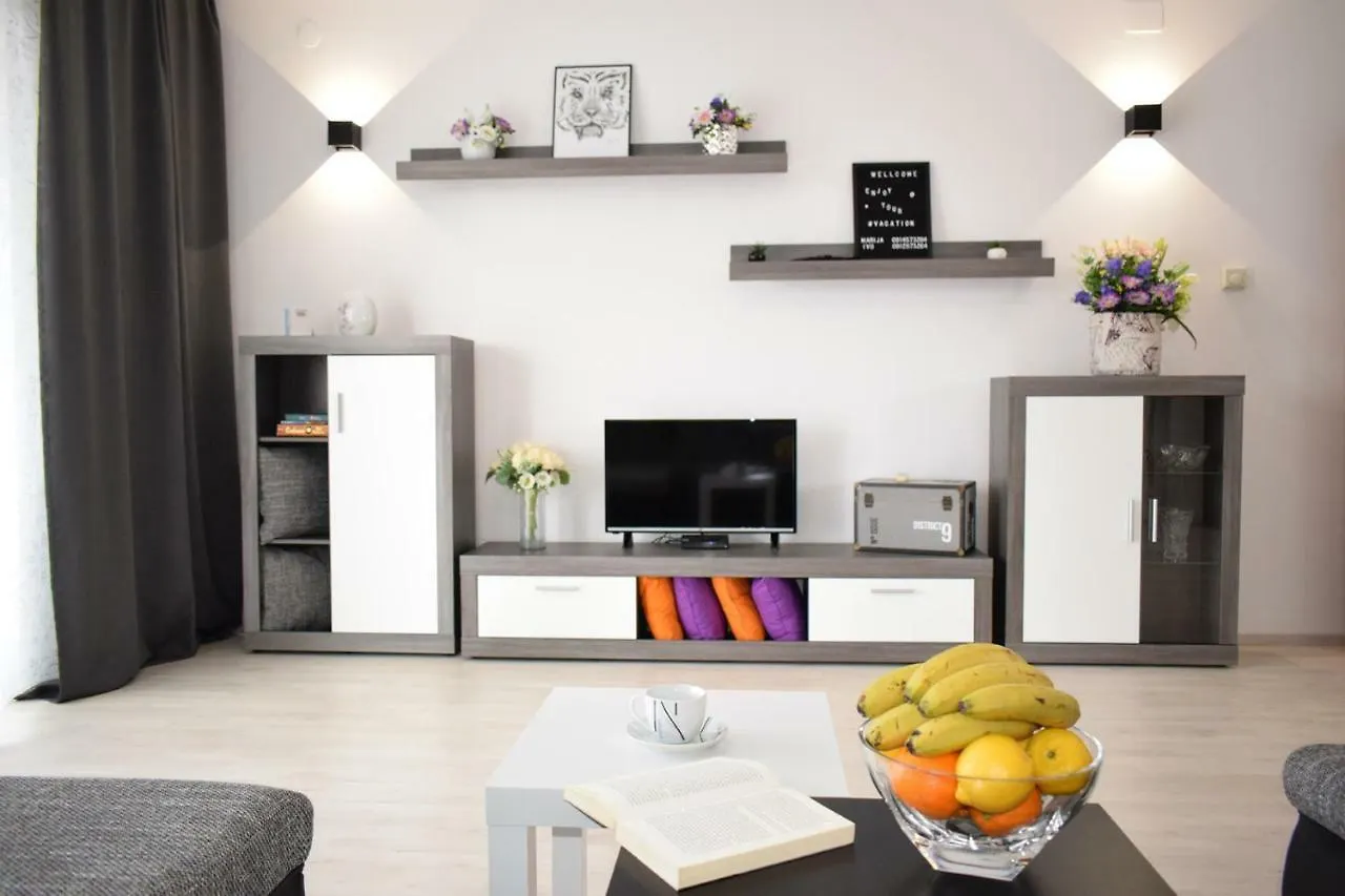 Ivoria - Apartments With A Swimming Pool 0*, Banjole